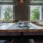 Kyriad Bordeaux Sud - D'ornon 3* 维勒纳沃-多农