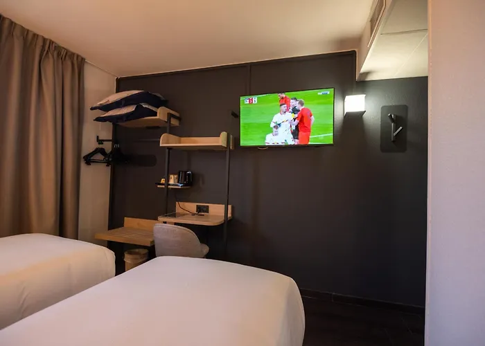 Kyriad Bordeaux Sud - D'ornon 3* Villenave-dʼOrnon